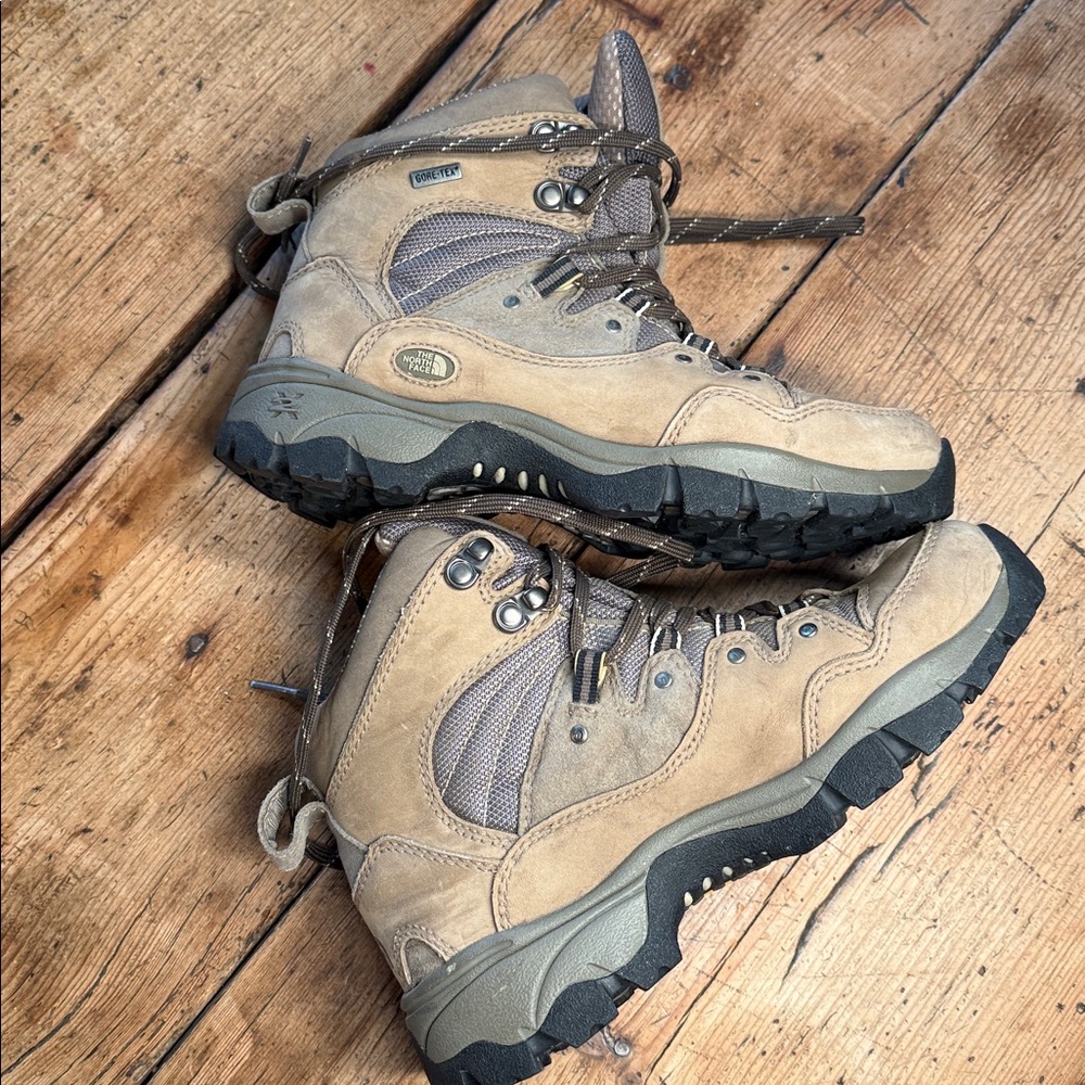 The North face hiking boot
